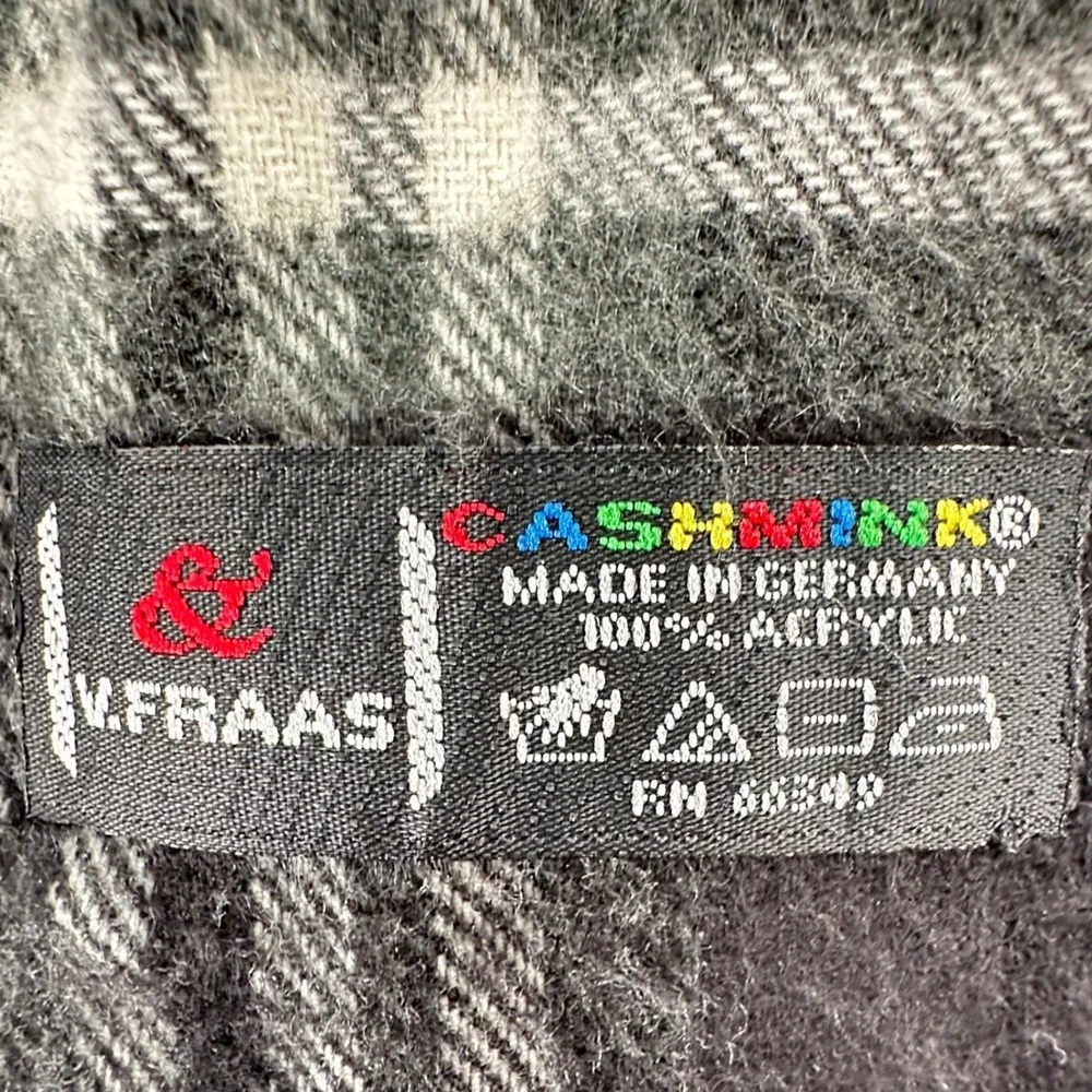 V Fraas Plaid Cashmink Scarf Made in Germany Black Red White Fringe Soft Warm